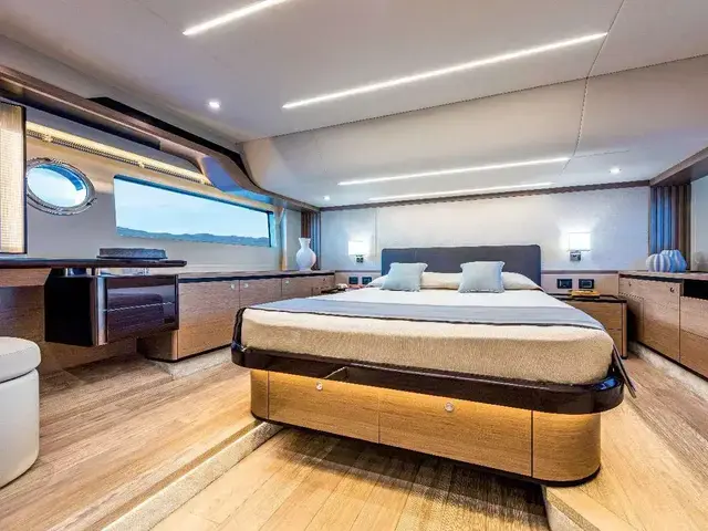 Absolute Navetta 52