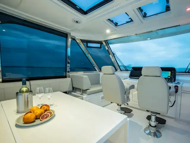 Aquila 54 Yacht