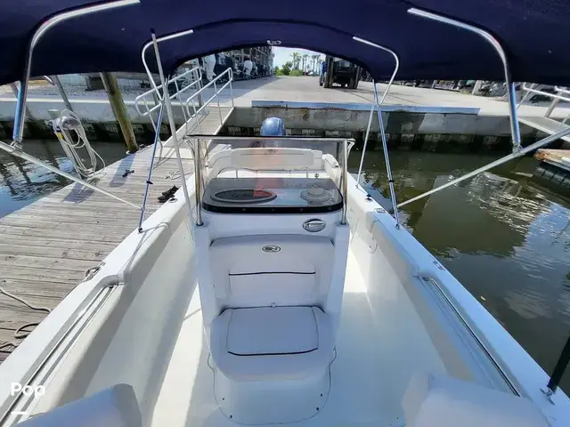 Sea Hunt Boats Ultra 211