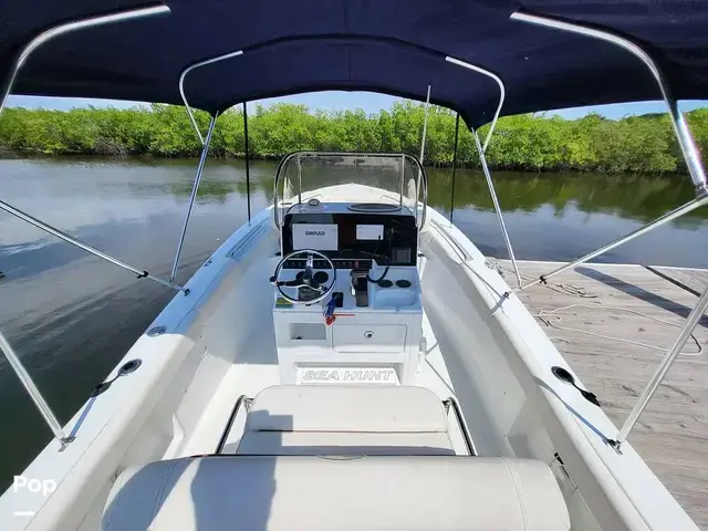 Sea Hunt Boats Ultra 211