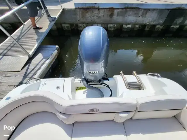 Sea Hunt Boats Ultra 211