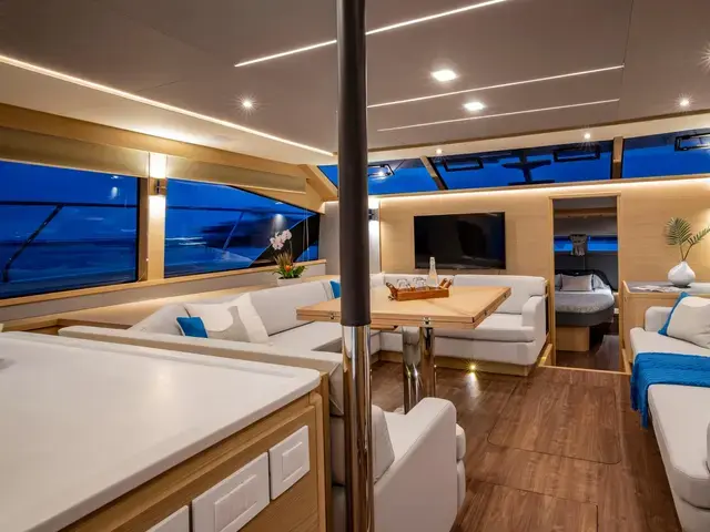 Aquila 54 Yacht