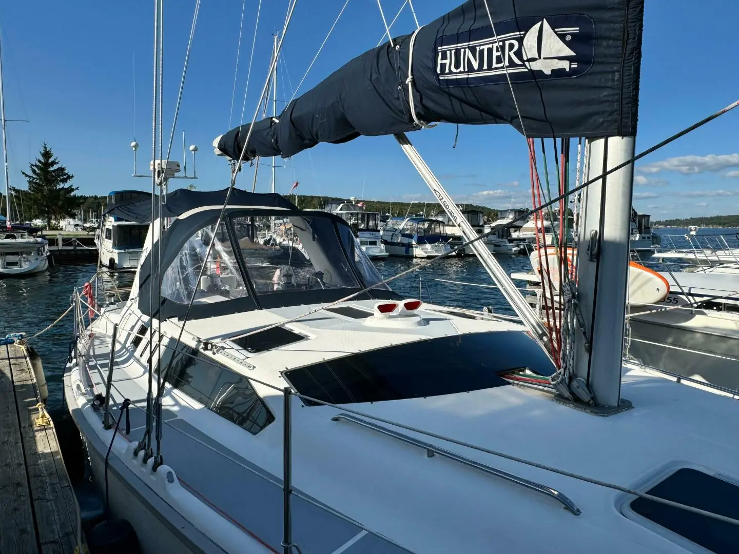 1995 Hunter 430