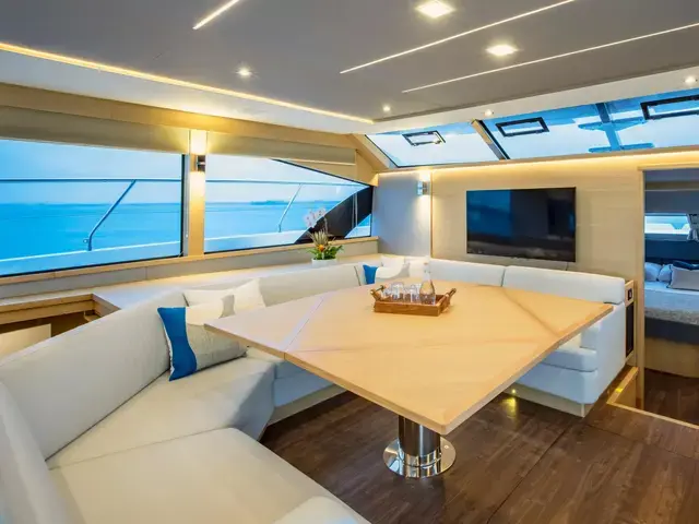 Aquila 54 Yacht