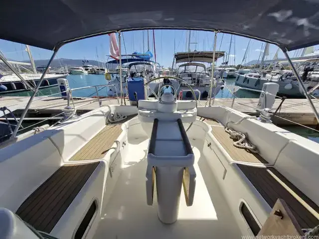 Beneteau Oceanis 381