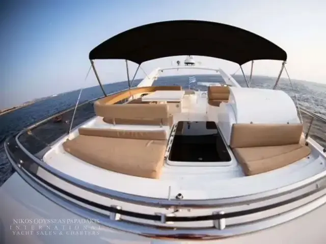 Ferretti Yachts 72