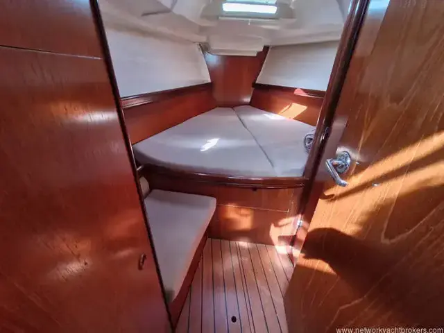 Beneteau Oceanis 381