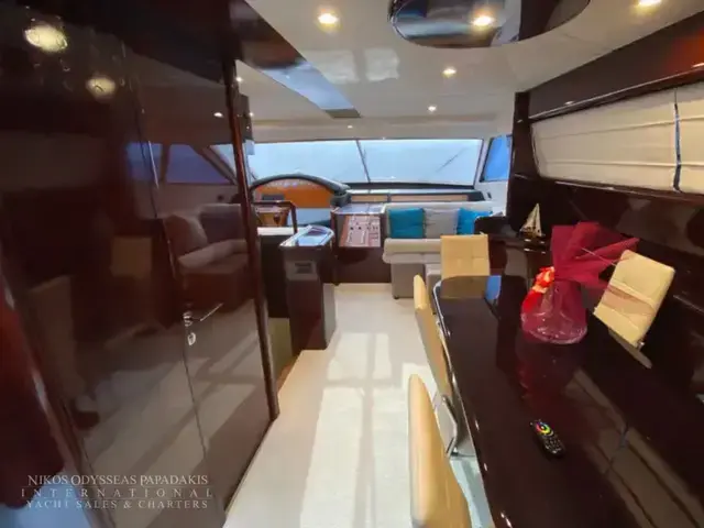 Ferretti Yachts 72