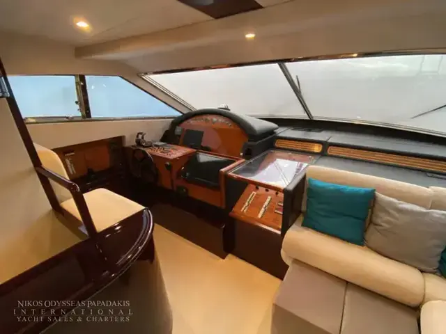 Ferretti Yachts 72