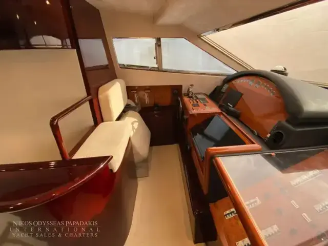 Ferretti Yachts 72