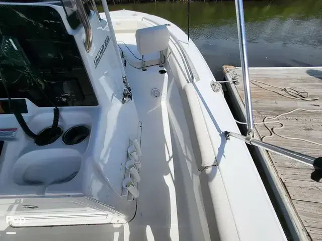 Sea Hunt Boats Ultra 211