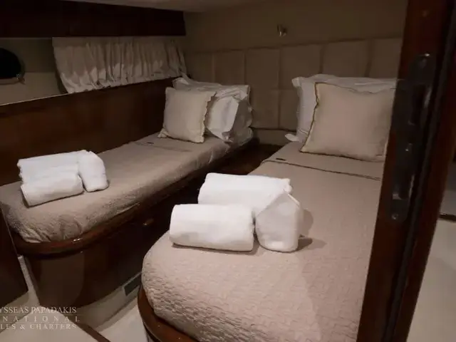 Ferretti Yachts 72