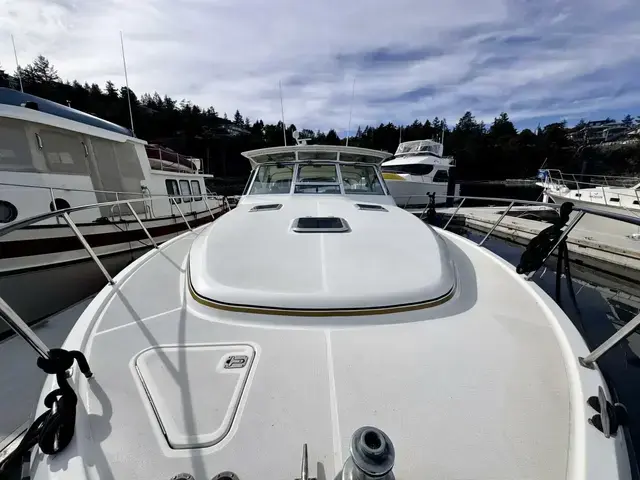 Tiara Yachts 3700 Open