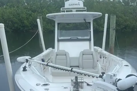 2019 Everglades Boats 295 cc