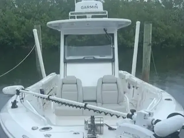 Everglades Boats 295 CC