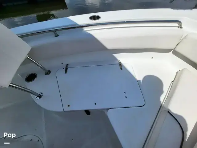 Sea Hunt Boats Ultra 211