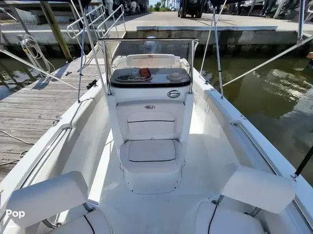 Sea Hunt Boats Ultra 211