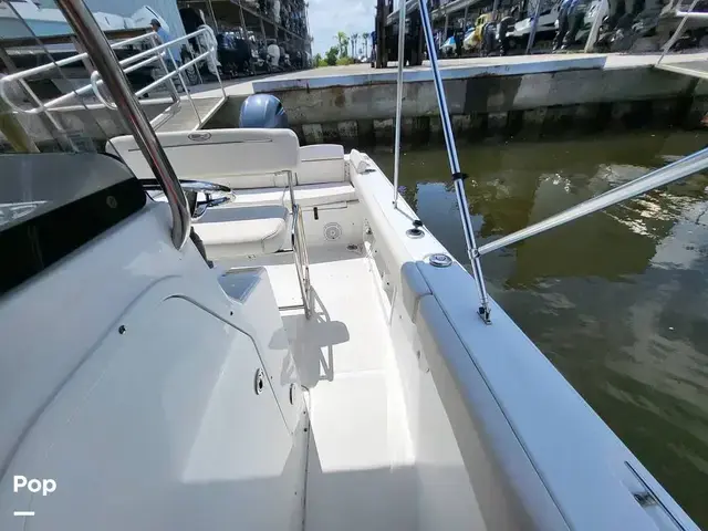 Sea Hunt Boats Ultra 211