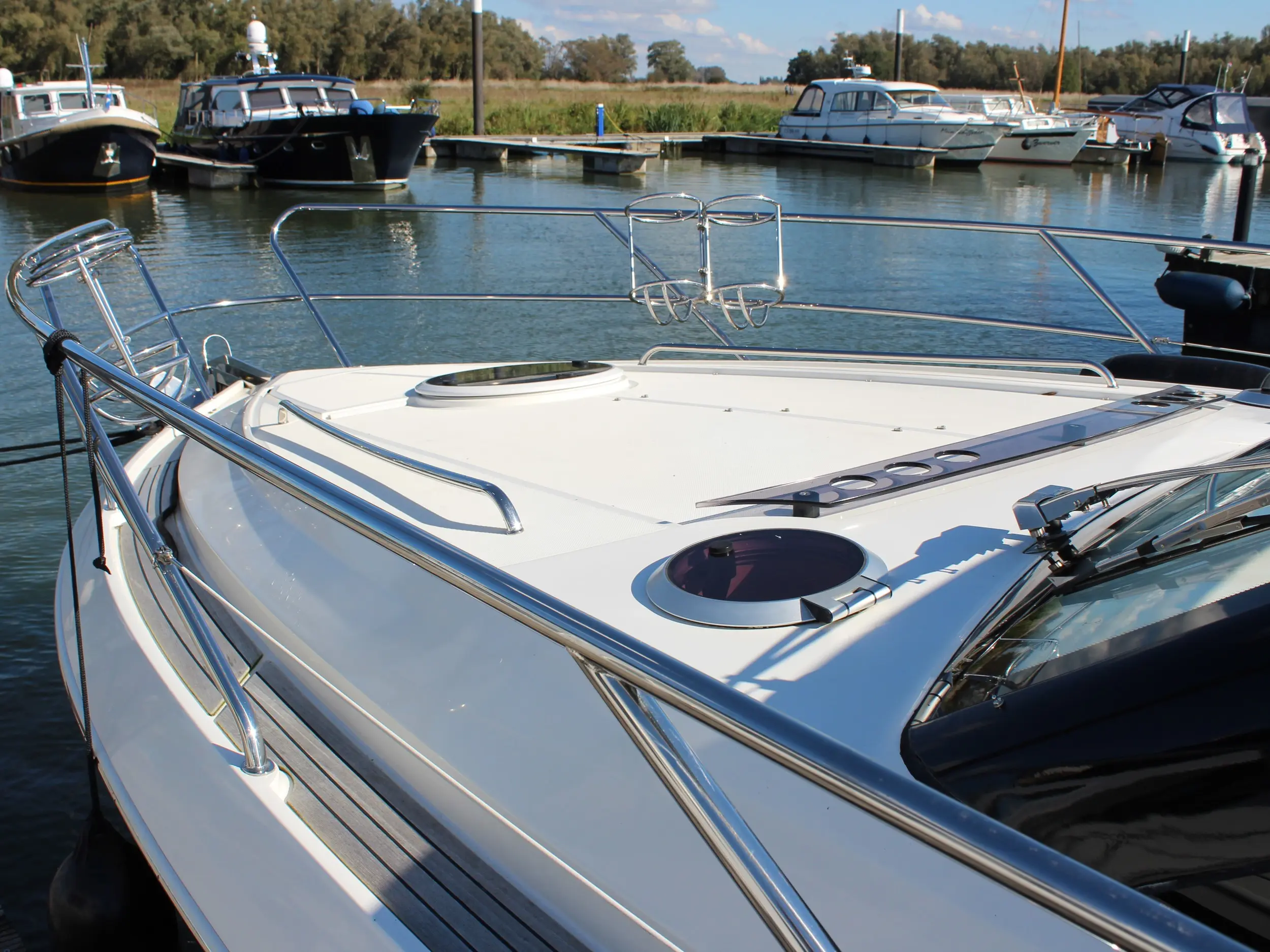 2012 Galeon hts 325