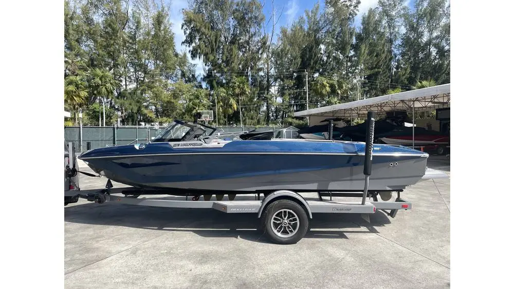 2023 Nautique ski