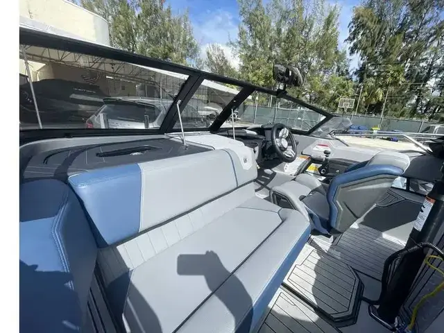 Nautique Ski