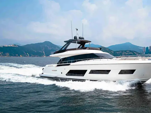 Ferretti Yachts 670