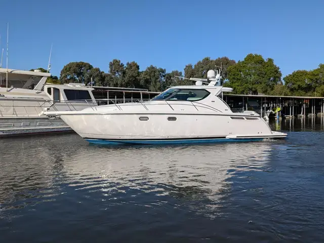 Tiara Yachts 4300 Sovran