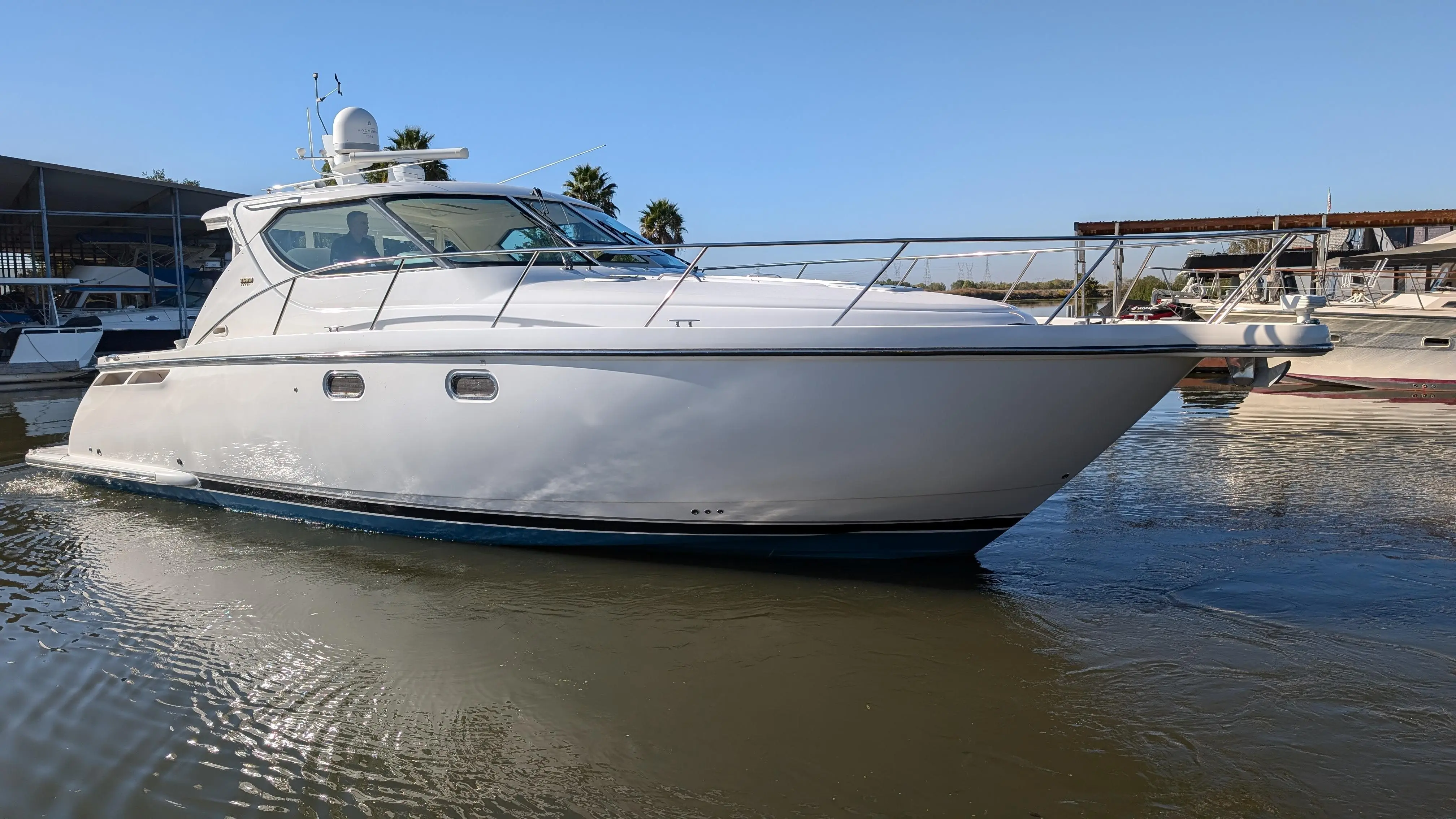 2007 Tiara 4300 sovran