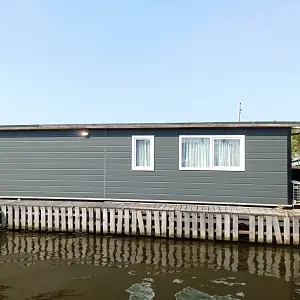 2021 Houseboat Flisak D12