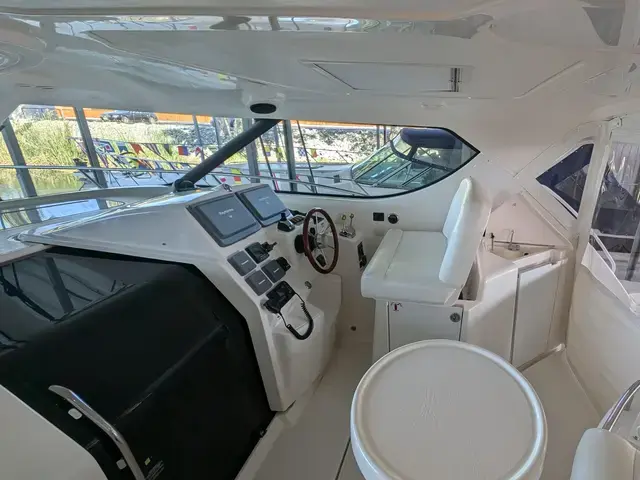 Tiara Yachts 4300 Sovran