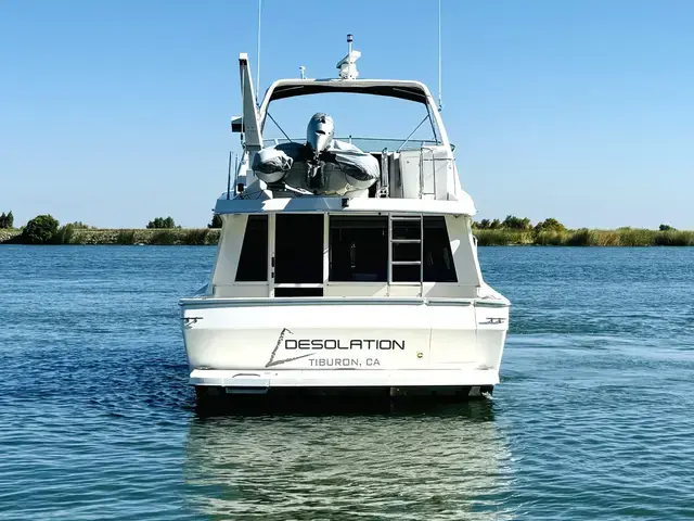 Bayliner 4788 Pilothouse