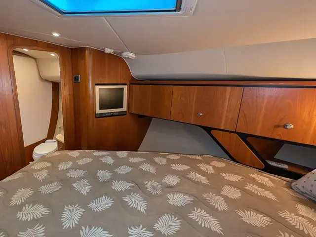 Tiara Yachts 4300 Sovran