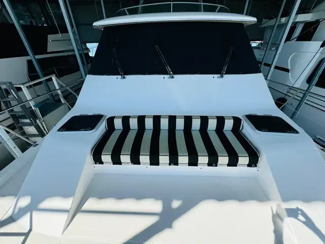 Bayliner 4788 Pilothouse