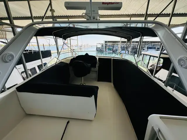 Bayliner 4788 Pilothouse