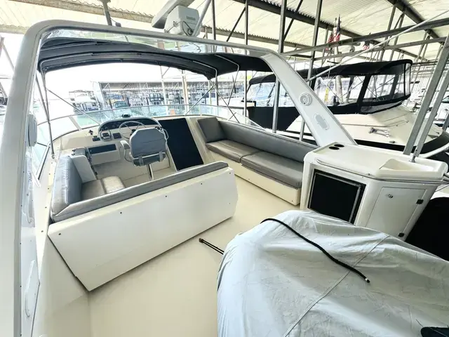 Bayliner 4788 Pilothouse