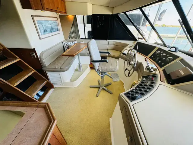 Bayliner 4788 Pilothouse