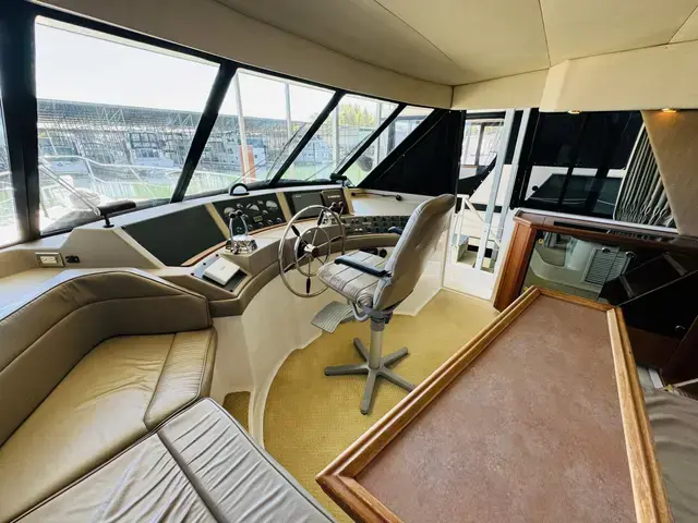 Bayliner 4788 Pilothouse