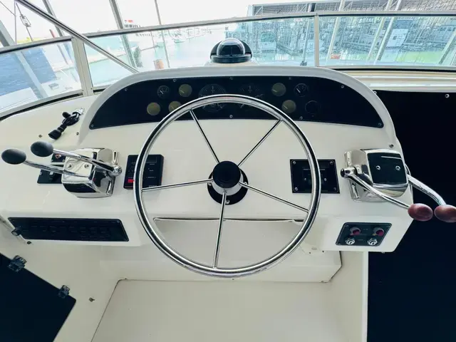 Bayliner 4788 Pilothouse