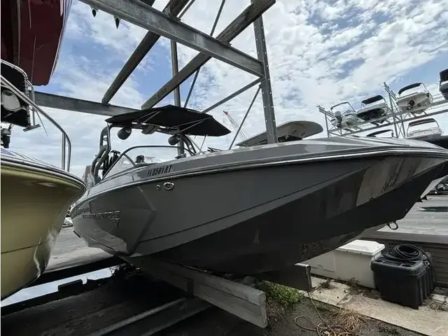 Nautique G25 Coastal