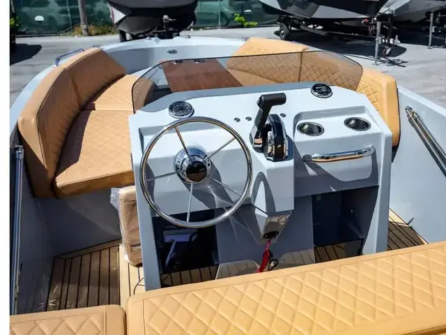 Rand Boats Breeze 20