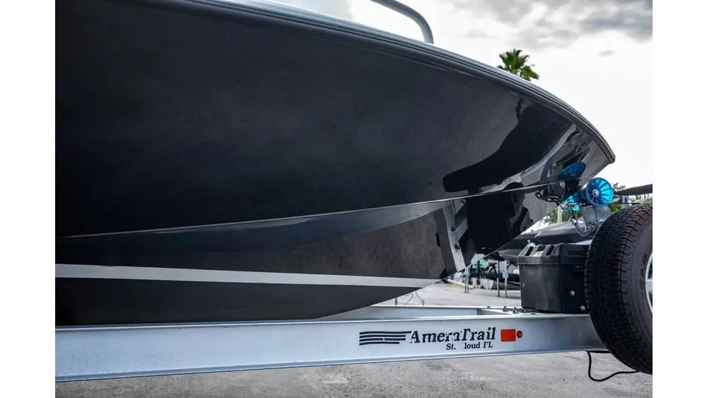 2013 Yellowfin 24 bay