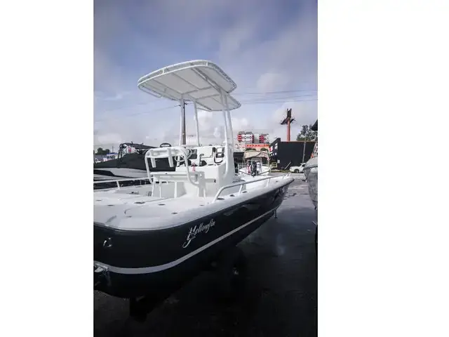 Yellowfin 24 Bay