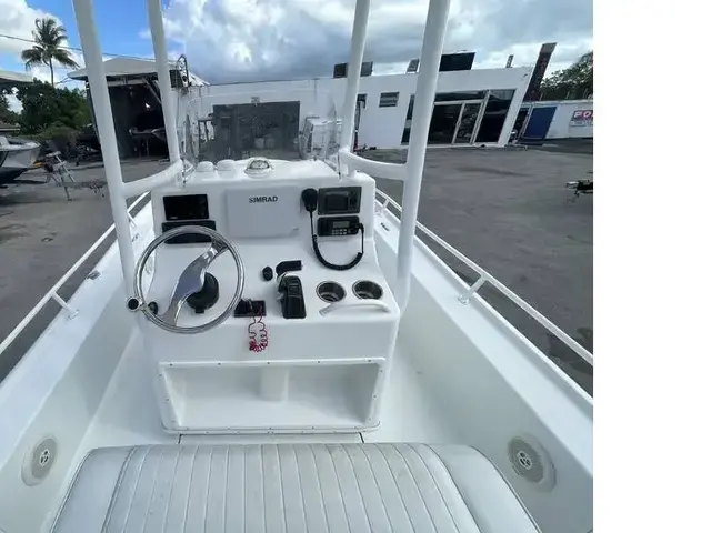 Yellowfin 24 Bay