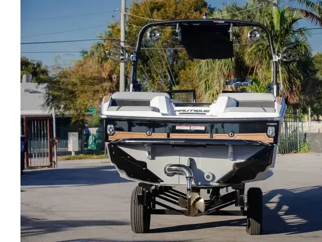 Nautique Boats GS22