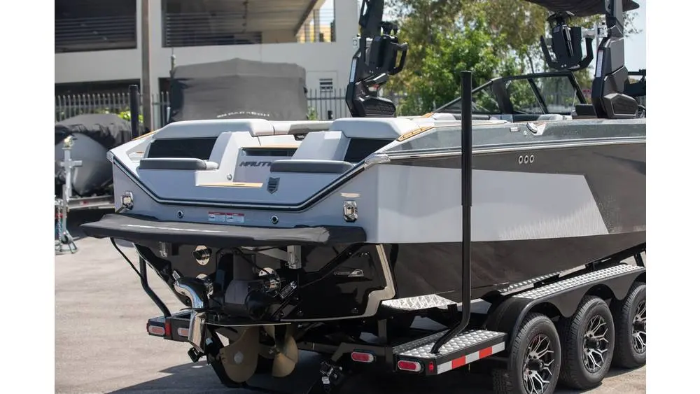 2023 Nautique s25