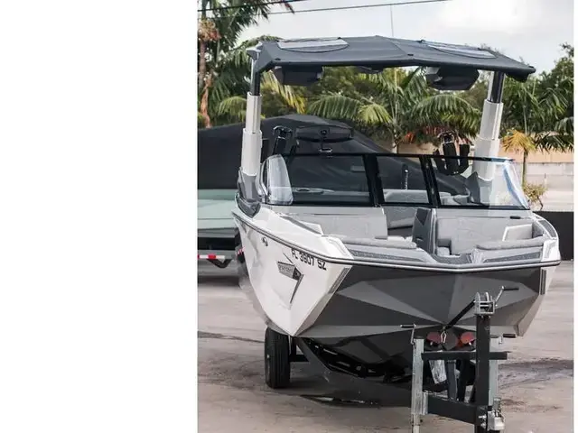 Nautique Boats G23 Paragon