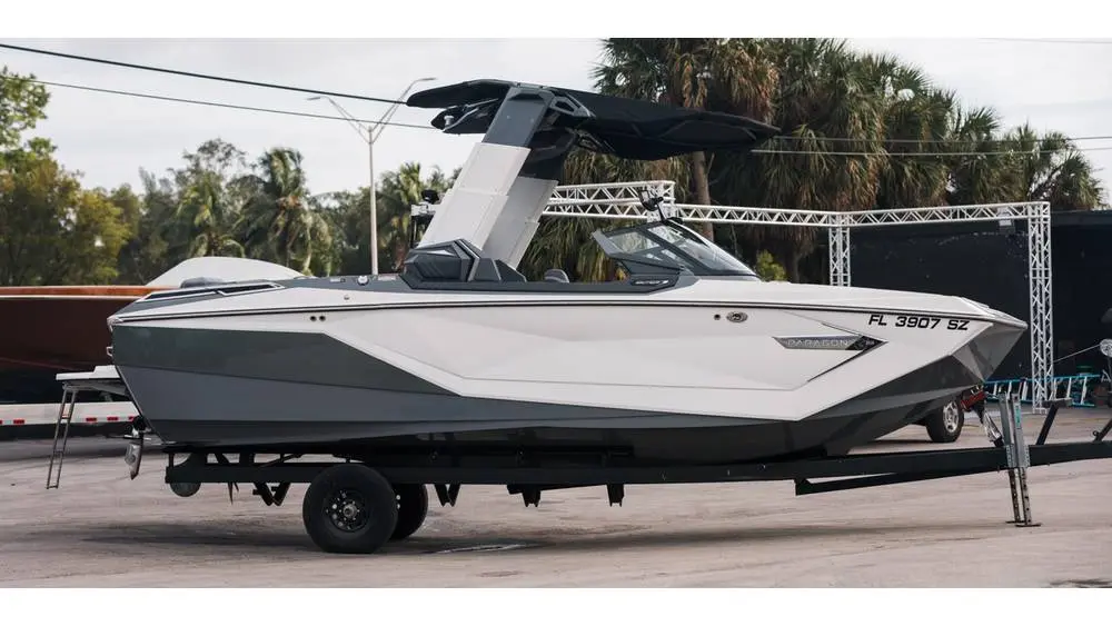 2021 Nautique g23