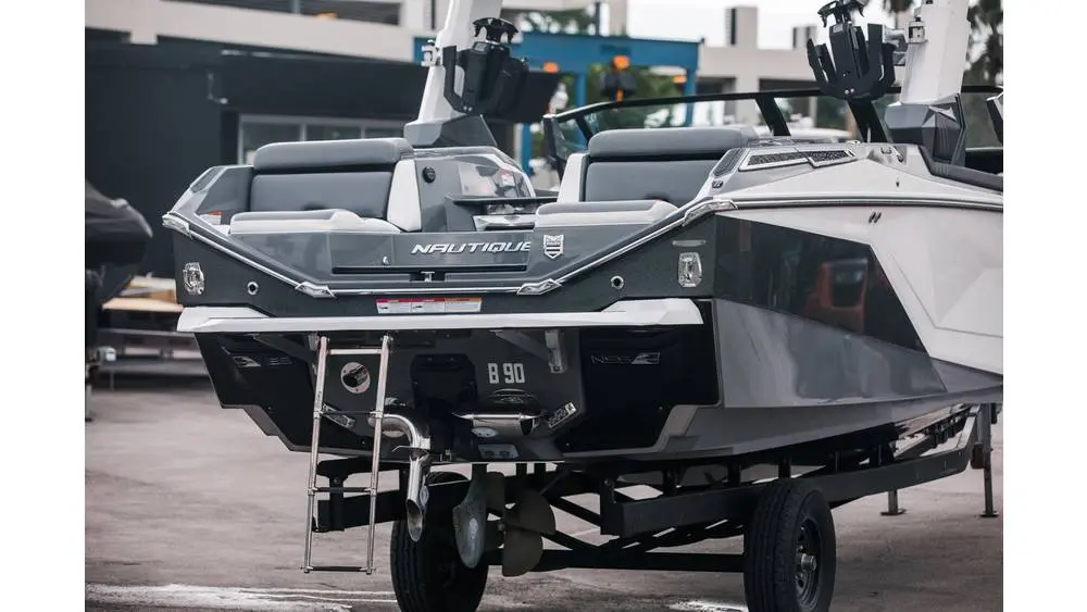 2021 Nautique g23