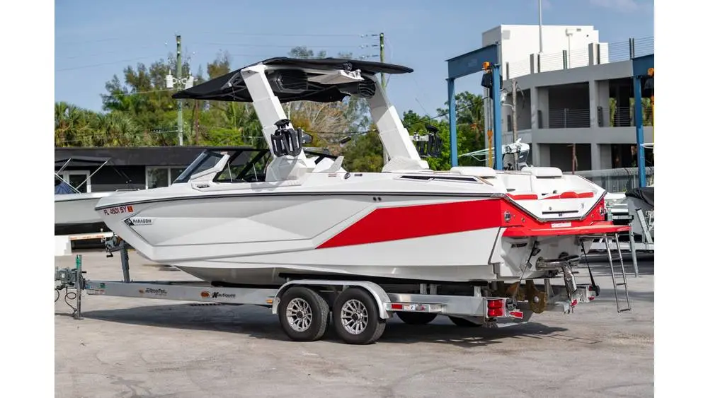 2021 Nautique g25 paragon