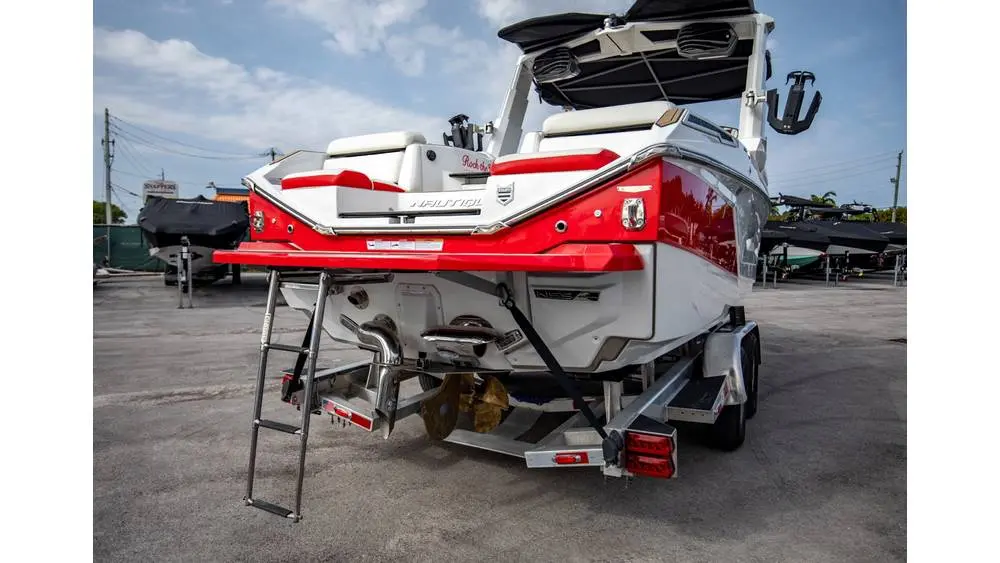 2021 Nautique g25 paragon